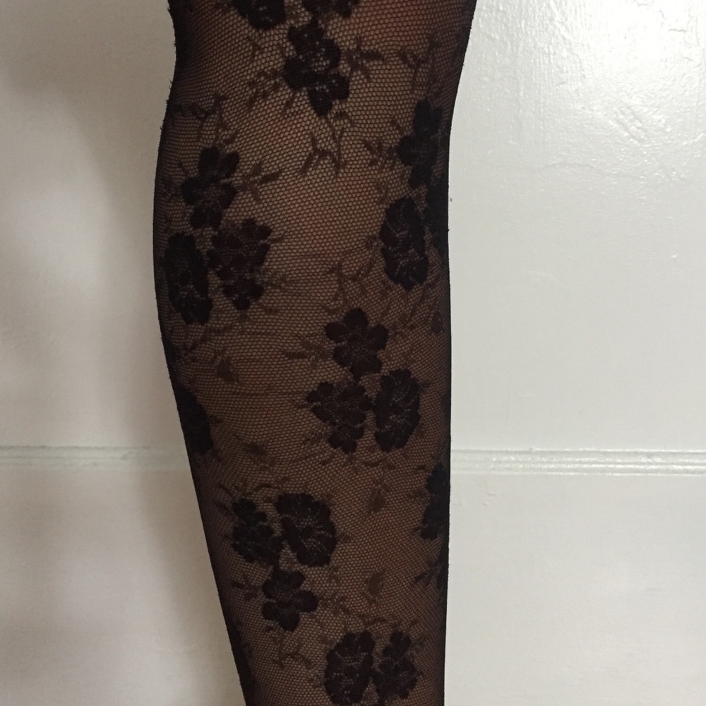 Black tights with lace floral print